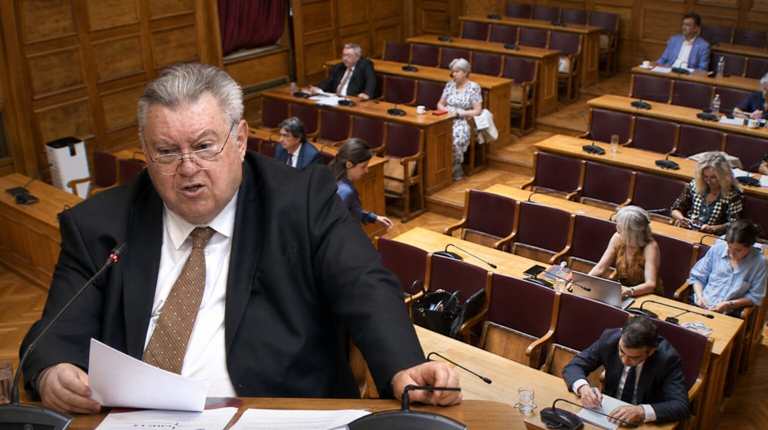 Οικονομόπουλος: «Η αξιοπρέπεια των ΑμεΑ δεν μπορεί να παραπέμπεται σε υπουργικές αποφάσεις»